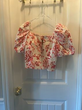 Banana Republic Cream Crop Top with Coral Floral Print and Puff Sleeves